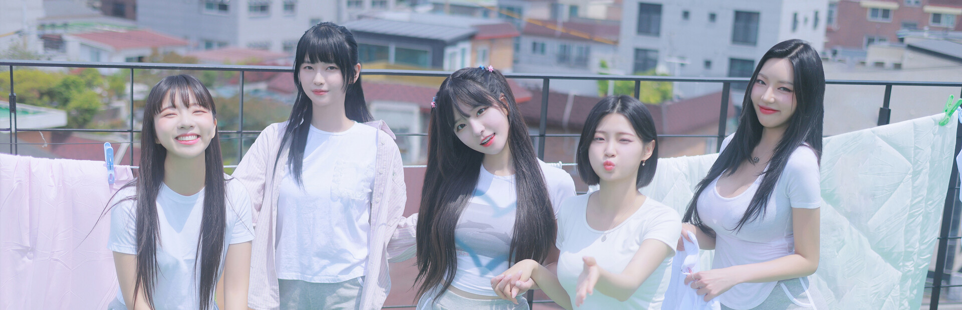 阿西，美女室友竟然…？|Five Hearts Under One Roof|Build21315247